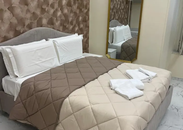 Gasthof Rojo - Termini Station 4*